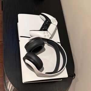 Sony White and Black Gaming Set
